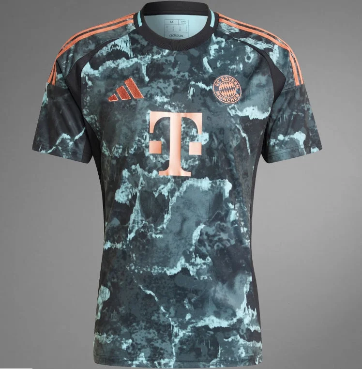 Bayern Munich 24/25 Away